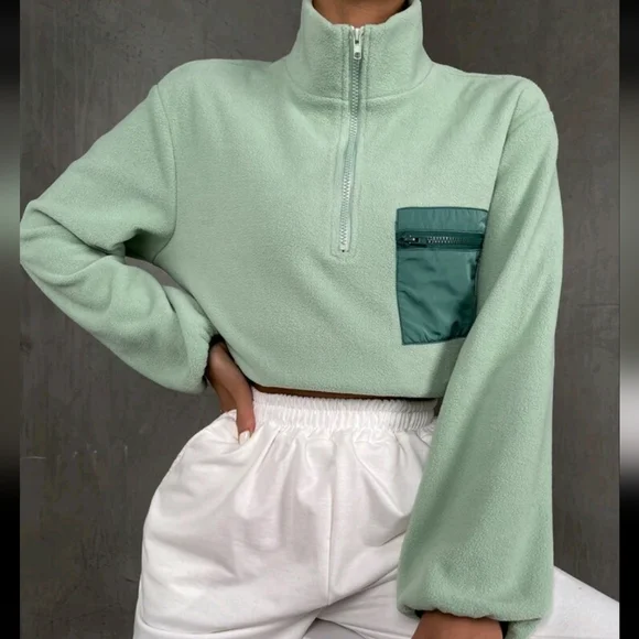 Color Block Quarter Zip Lantern Sleeve Pullover - Picture 4 of 4